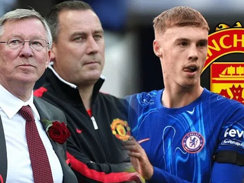 Trợ lý Sir Alex Ferguson gây chấn động, tiết lộ thời điểm Cole Palmer gia nhập Man United