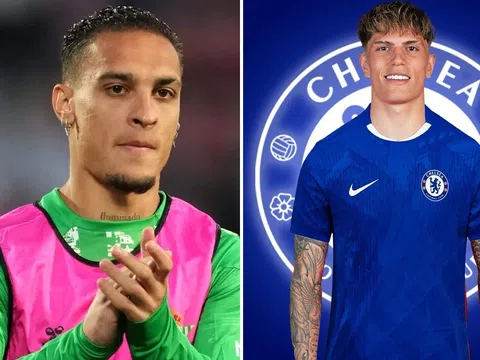 Garnacho trên đường gia nhập Chelsea, Antony nhận cảnh báo trước ngày rời Manchester United