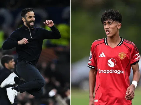 Ruben Amorim dứt tình với Hojlund, Man United chính thức trao đặc quyền cho tài năng 15 tuổi