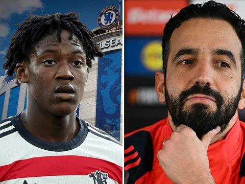 Chính thức xong vụ Mainoo đến Chelsea, Man United lập tức đạt thỏa thuận chiêu mộ siêu tiền vệ?