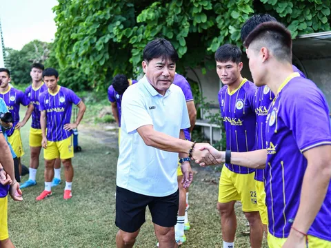 Chính thức chia tay Hà Nội FC, HLV Nhật Bản 'bật đèn xanh' cho cầu thủ Việt Nam xuất ngoại