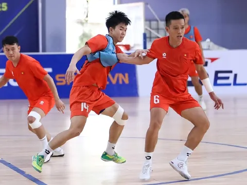 Bảng xếp hạng Vòng loại futsal châu Á 2026: Trung Quốc tự bắn vào chân, ĐT Việt Nam chiếm ngôi đầu