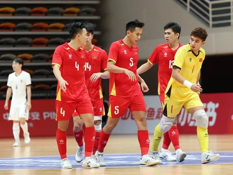 Đè bẹp Trung Quốc, ĐT Việt Nam độc chiếm ngôi đầu ở Vòng loại châu Á 2026