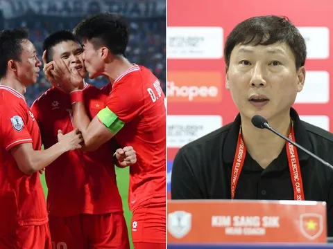 Tin bóng đá trong nước 1/10: ĐT Việt Nam hưởng lợi kép ở trận gặp Nepal; Người hùng AFF Cup rực sáng