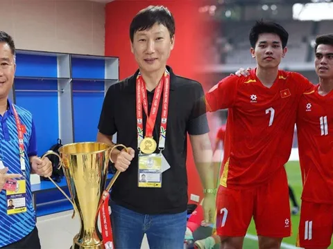 ĐT Việt Nam đón 'viện binh', người thay HLV Kim Sang-sik tự tin đối đầu 'ông lớn' châu Á