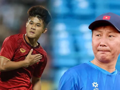 Danh sách U23 Việt Nam 'có biến', trợ thủ của HLV Kim Sang-sik triệu tập 'thần đồng' 19 tuổi