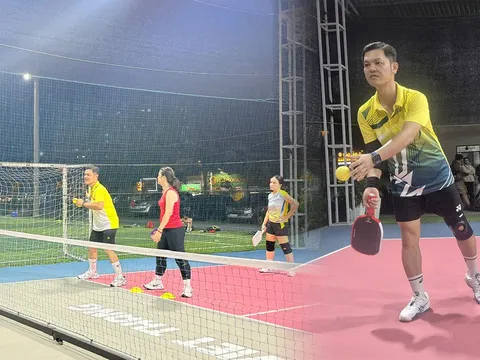 Chân dung thầy dạy pickleball gây sốt cộng đồng mạng, bất ngờ với mức học phí rẻ nhất Việt Nam