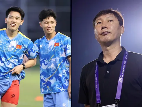 Tin bóng đá trong nước 2/12: U22 Việt Nam gặp khó tại Thái Lan; HLV Kim Sang-sik đưa ra cảnh báo