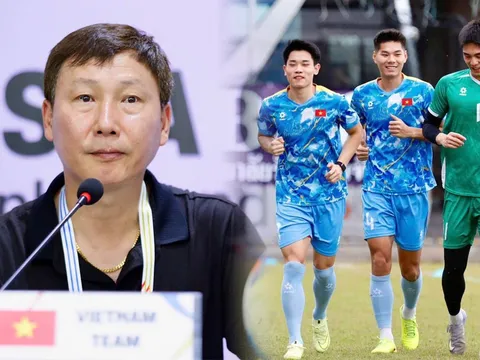 HLV Kim Sang-sik ra quyết định bất ngờ, U22 Việt Nam nhận 'món quà lớn' trước 'đại chiến' Malaysia