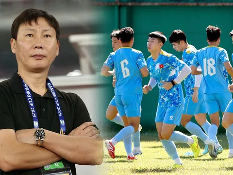 U22 Việt Nam làm điều đặc biệt trước trận cầu 'sinh tử', HLV Kim Sang-sik bắt bài Malaysia?
