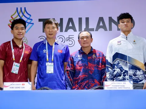 HLV Kim Sang-sik nhắc khéo trọng tài, U22 Việt Nam cảnh báo Thái Lan trước Chung kết SEA Games 33