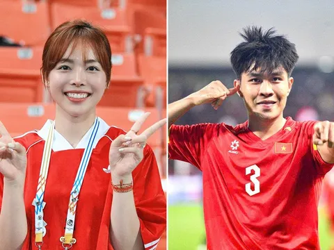 Bắt trọn khoảnh khắc Phí Thanh Thảo 'trộm nhìn' Phạm Lý Đức, Đình Bắc lập tức rủ đồng đội lên thuyền