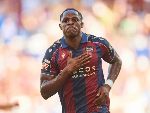 'Vua dội bom' La Liga chờ Man United, từ chối chuyển nhượng khiến CLB chủ quản nóng mắt