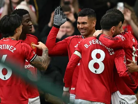 Man United sẵn sàng rót gần 200 triệu bảng, Michael Carrick có 3 phương án thay Casemiro