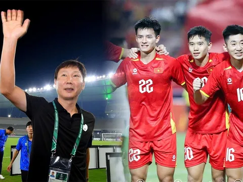 HLV Kim Sang-sik có quyết định táo bạo, 'người hùng' U23 Việt Nam bất ngờ bị gạch tên?