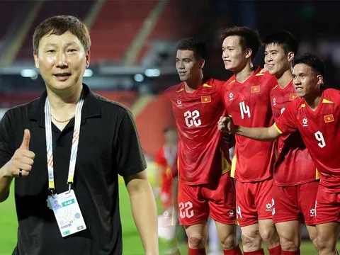 Bị xử thua 'muối mặt' trước ĐT Việt Nam, ĐT Malaysia tiếp tục 'tung hỏa mù' với HLV Kim Sang-sik