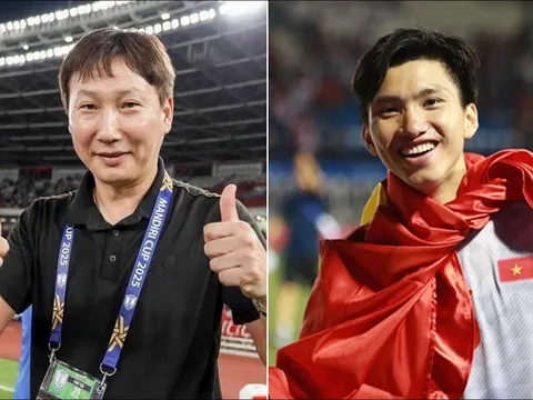 HLV Kim Sang-sik đón hàng loạt trụ đột, Văn Hậu chính thức tái xuất ĐT Việt Nam sau 3 năm