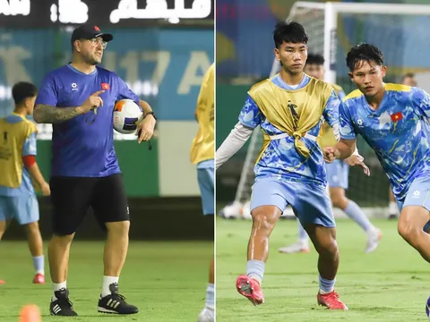 HLV Cristiano Roland thay đổi kế hoạch ngay trước trận U17 Việt Nam đấu với U17 Yemen