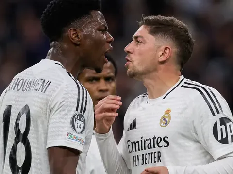 Toàn cảnh tình hình phòng thay đồ Real Madrid: Valverde nhập viện, Mbappe bị CĐV quay lưng