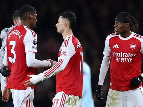 Cựu hậu vệ Arsenal khuyên ngôi sao cánh trái rời Emirates nếu Arteta vô địch Ngoại hạng Anh