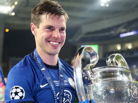 Huyền thoại Chelsea Cesar Azpilicueta tuyên bố giải nghệ sau 20 năm thi đấu chuyên nghiệp
