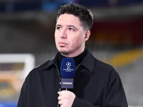 Cựu sao Arsenal rút khỏi sóng truyền hình vì bị CĐV PSG xúc phạm trước chung kết Champions League