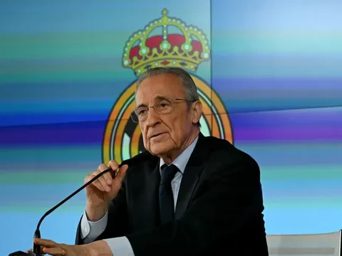 Roberto Carlos lên tiếng ủng hộ Florentino Perez trước thềm bầu cử Real Madrid