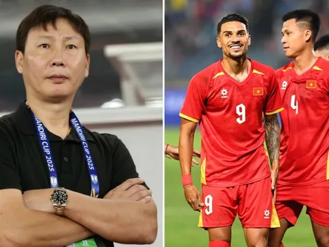HLV Kim Sang Sik nhận tin dữ trên BXH FIFA, ĐT Việt Nam 'trả giá đắt' vì nước đi khác biệt của VFF?