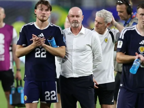 Điểm nhấn World Cup 25/6: Scotland khủng hoảng sau thất bại, Neymar bật khóc trong ngày trở