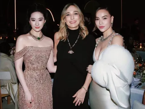 Lưu Diệc Phi có động thái gây chú ý sau khi cắt cắt Hồ Ngọc Hà khỏi ảnh chung