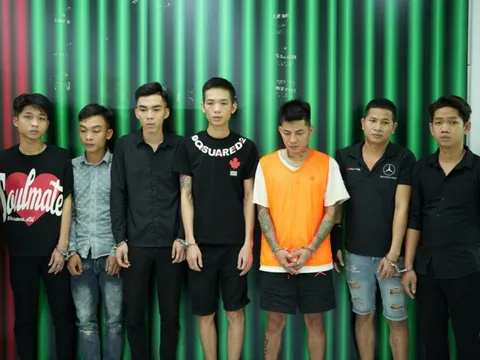 Diễn biến mới vụ ô tô tông đám đông ở TP.HCM: Danh tính 7 người bị bắt, hé lộ nguồn cơn sự việc