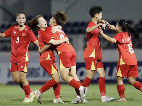 San bằng kỷ lục châu Á, U17 nữ Việt Nam nhận phần thưởng hậu hĩnh từ VFF