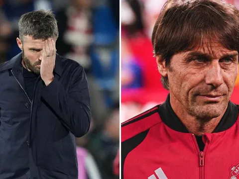 'Ghế nóng' của Carrick lung lay dữ dội, rõ vụ Man United bổ nhiệm Antonio Conte