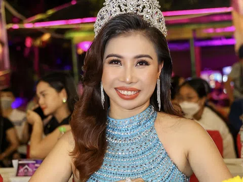 Hoa hậu Thiện nguyện Phạm Thị Minh Phi có mặt từ sớm để tham dự đêm Chung khảo HHVNTĐ 2022 trong vai trò giám khảo của cuộc thi.