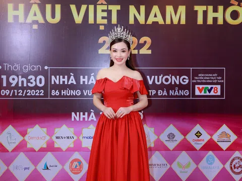 Hoa hậu Vũ Ngọc Anh biến hóa đa dạng như “Tắc kè hoa” trong những lần xuất hiện