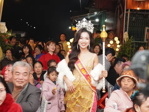 Tân Hoa hậu Doanh nhân Châu Á Đỗ Thị Quỳnh trở về giữa vòng tay của quê hương