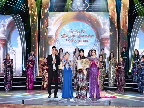 Hoa hậu Doanh nhân Việt Nam 2024 thí sinh Nguyễn Thị Thanh Nhàn dành được giải Người đẹp trí tuệ