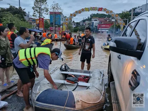 Nhiều tấm lòng thơm thảo chia sẻ với đồng bào vùng lũ Yên Bái