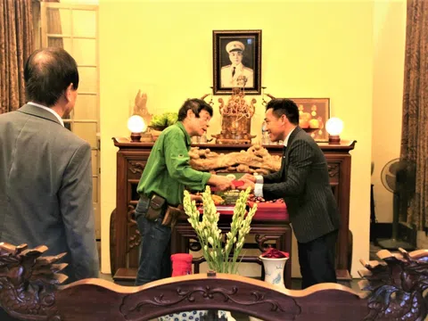Tiếng đàn huyền thoại Võ Nguyên Giáp: Âm vang của một vị tướng trong lòng dân