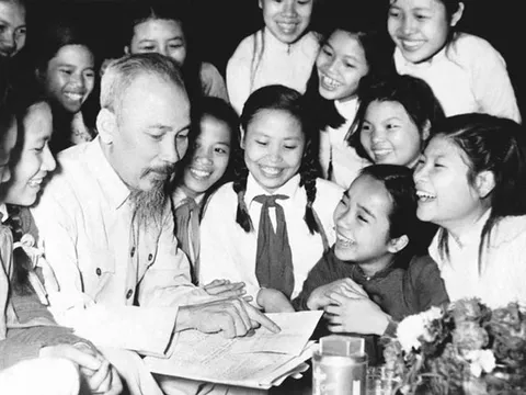 Bức thư Bác Hồ gửi cho học sinh năm 1945: Tuyên ngôn giáo dục của một dân tộc độc lập
