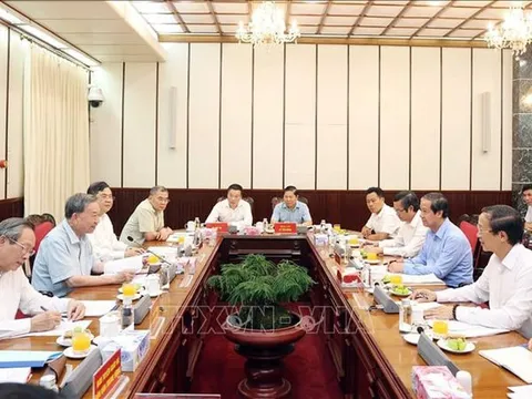 Tổng Bí thư Tô Lâm chủ trì cuộc họp triển khai Nghị quyết số 71-NQ/TW