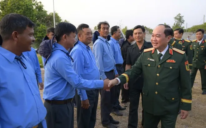 An Giang: Thăm, động viên cán bộ, chiến sĩ Đội K92 làm nhiệm vụ tại Campuchia