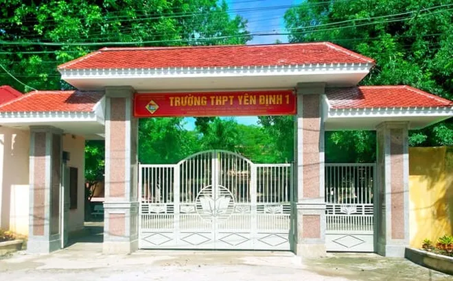 Lớp D khoá đầu tiên - Dấu ấn rạng ngời trong truyền thống vẻ vang của trường THPT Yên Định 1 Thanh Hoá