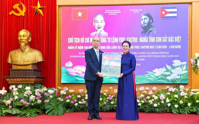 Chủ tịch Hồ Chí Minh - Tổng Tư lệnh Fidel Castro: Nghĩa tình son sắt đặc biệt